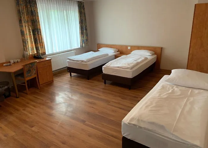 Hotel Am Kurfuerstenplatz - Messe 3*