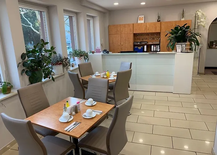Am Kurfuerstenplatz - Messe Hotel 3*