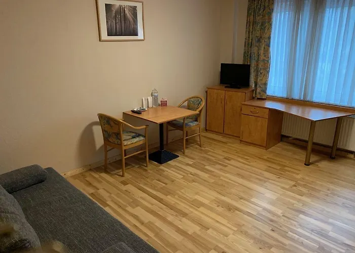 Hotel Am Kurfuerstenplatz - Messe Francoforte sul Meno